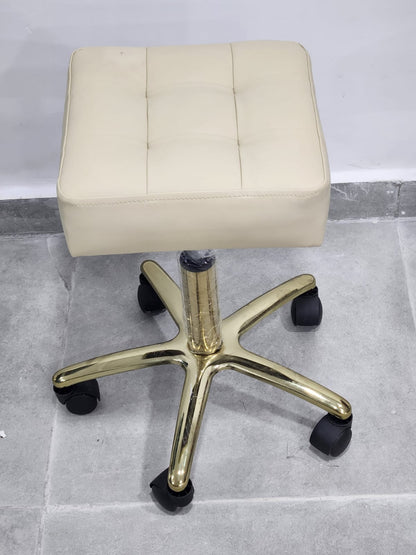 Tabouret Moderne et Pratique un siège élégant et fonctionnel pour votre maison ou votre espace de travail