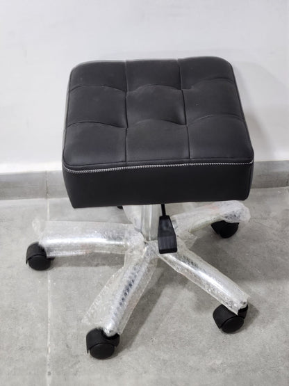 Tabouret Moderne et Pratique un siège élégant et fonctionnel pour votre maison ou votre espace de travail